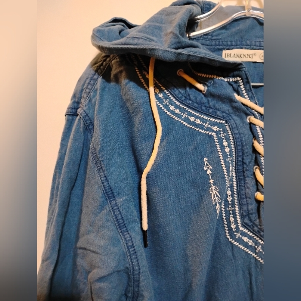 Blue Hooded Lace-Up Top BLANKNYC (R) WOMEN'S XL Embroidery Corded Pocket Cotton - Picture 9 of 11